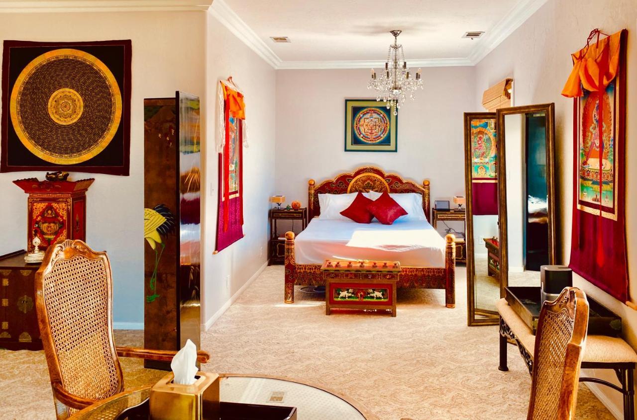 ג'וליאן Quiet Mind Mountain Lodge, Retreat & Spa מראה חיצוני תמונה
