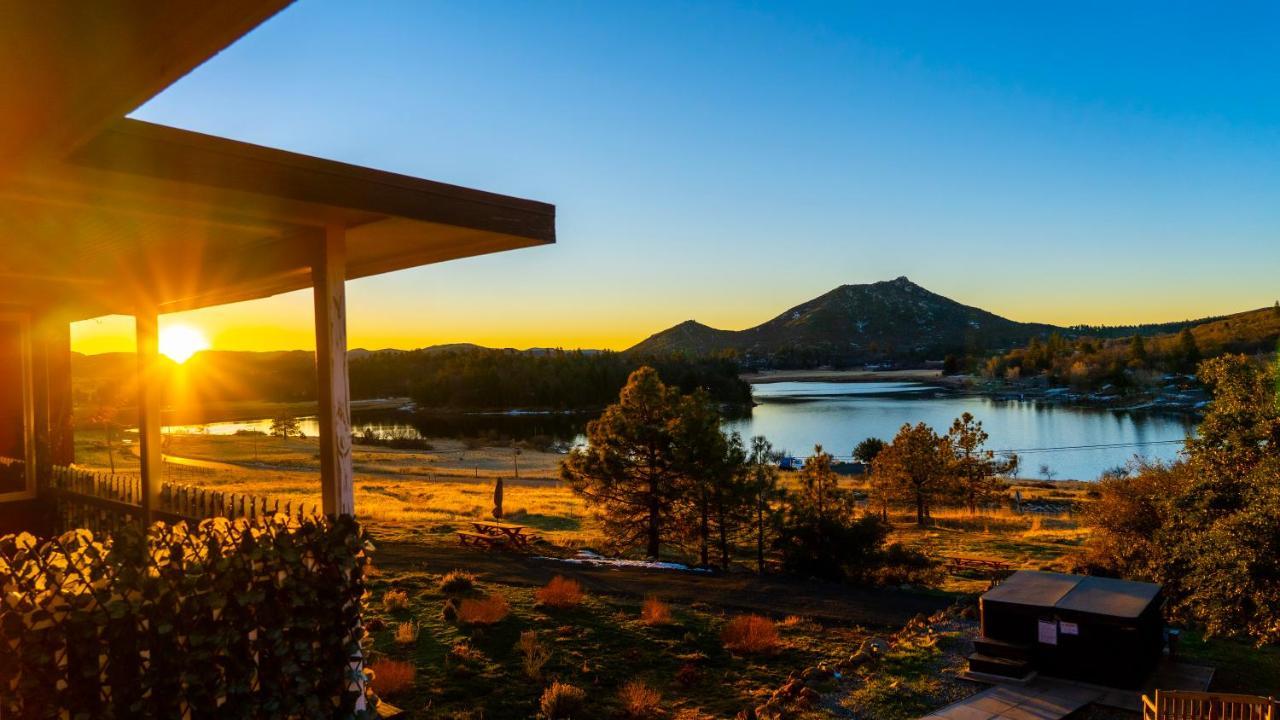 ג'וליאן Quiet Mind Mountain Lodge, Retreat & Spa מראה חיצוני תמונה
